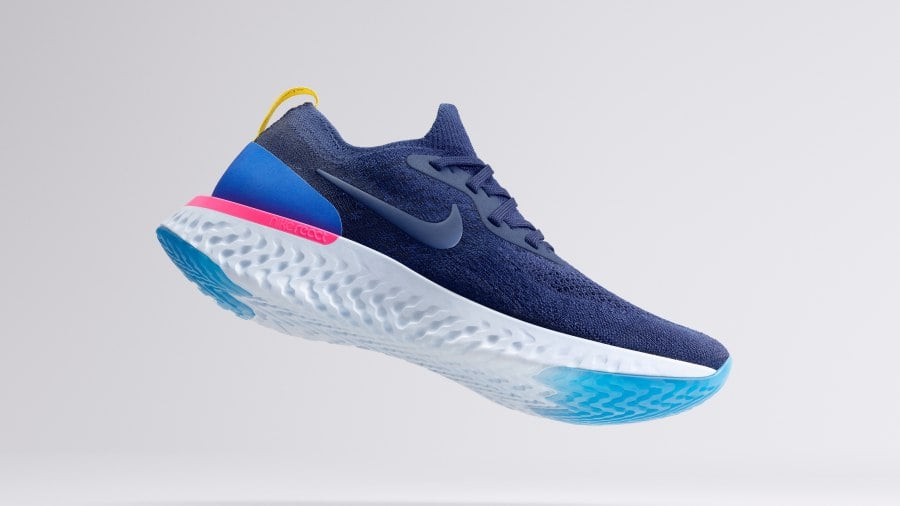 Nike React สีน้ำเงิน พื้นขาว Hero Blue