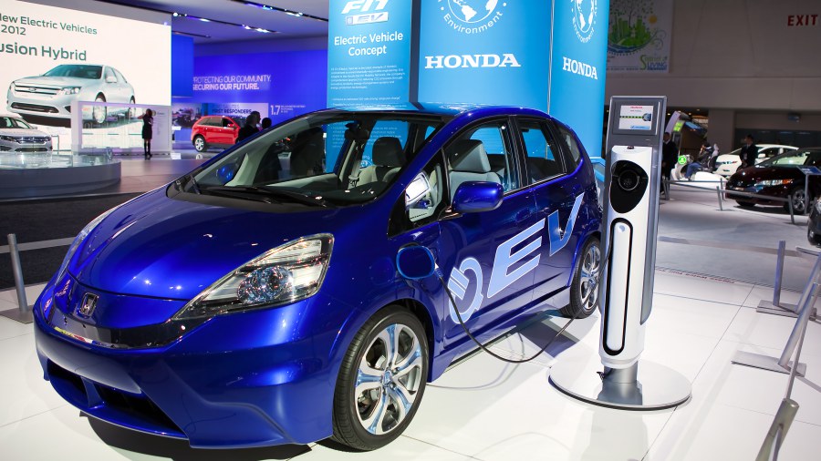 Honda ฮอนด้า รถยนต์ไฟฟ้า แบตเตอรี่ไฟฟ้า