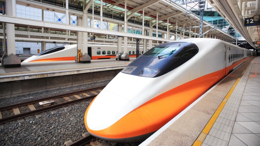 รถไฟความเร็วสูงชินคันเซ็นของญี่ปุ่น