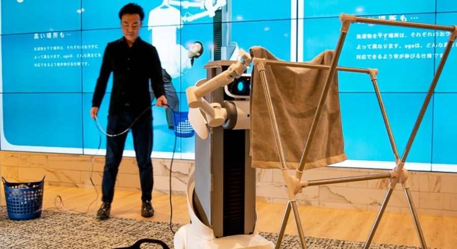 "ugo" หุ่นยนต์ซักผ้า-ตากผ้า Photo: Mira Robotics